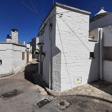 Capodigallo Holiday Trullo Monte Santo Альберобелло Екстер'єр фото